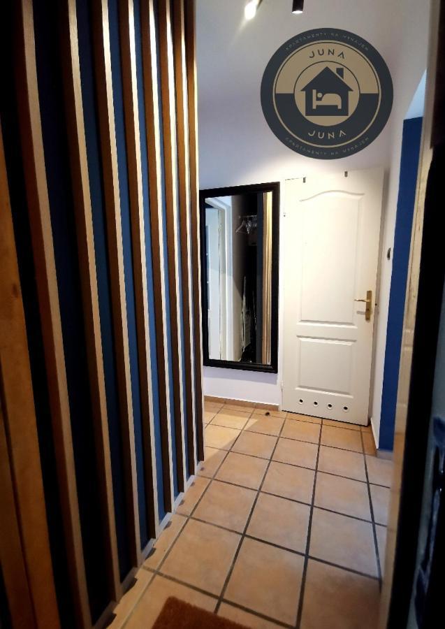 Juna - Nowoczesny Apartament W Centrum Z Widokiem Na Park Pruszków Kültér fotó